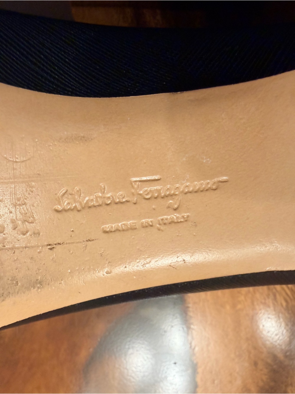 Salvatore Ferragamo Varina Bicolor Ballet Flats w Bow Black/White Size 8.5M GUC - Picture 8 of 17